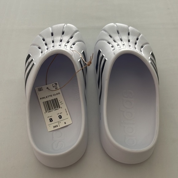 (NWT) Adidas Adilette Unisex Clogs in White & Black, (9 Women’s) (8 Men’s) - Picture 8 of 17